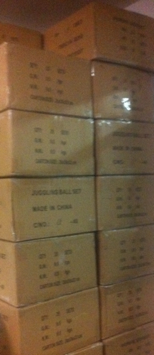 jonglierball-sets-kartons